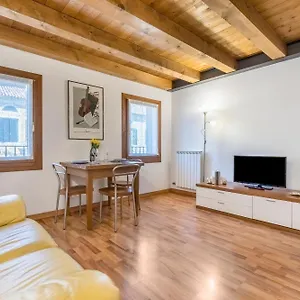 casa-giuly.hotelinveneto.com/